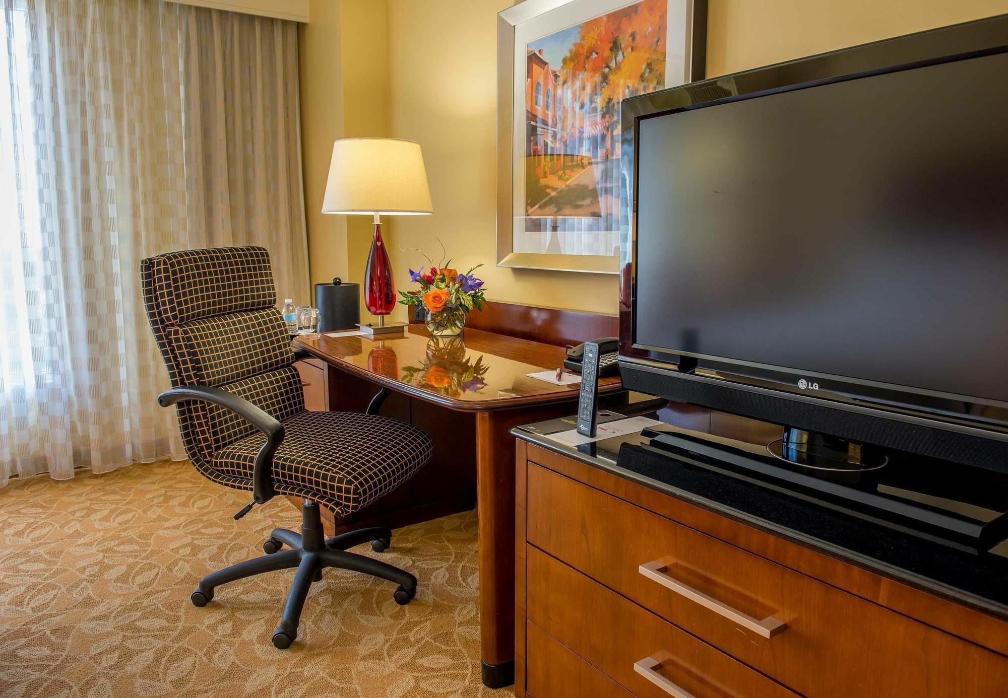 Raleigh Marriott City Center Hotel Bagian luar foto